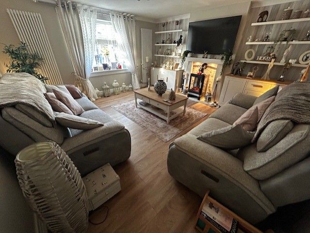 Property photo 3 of 22