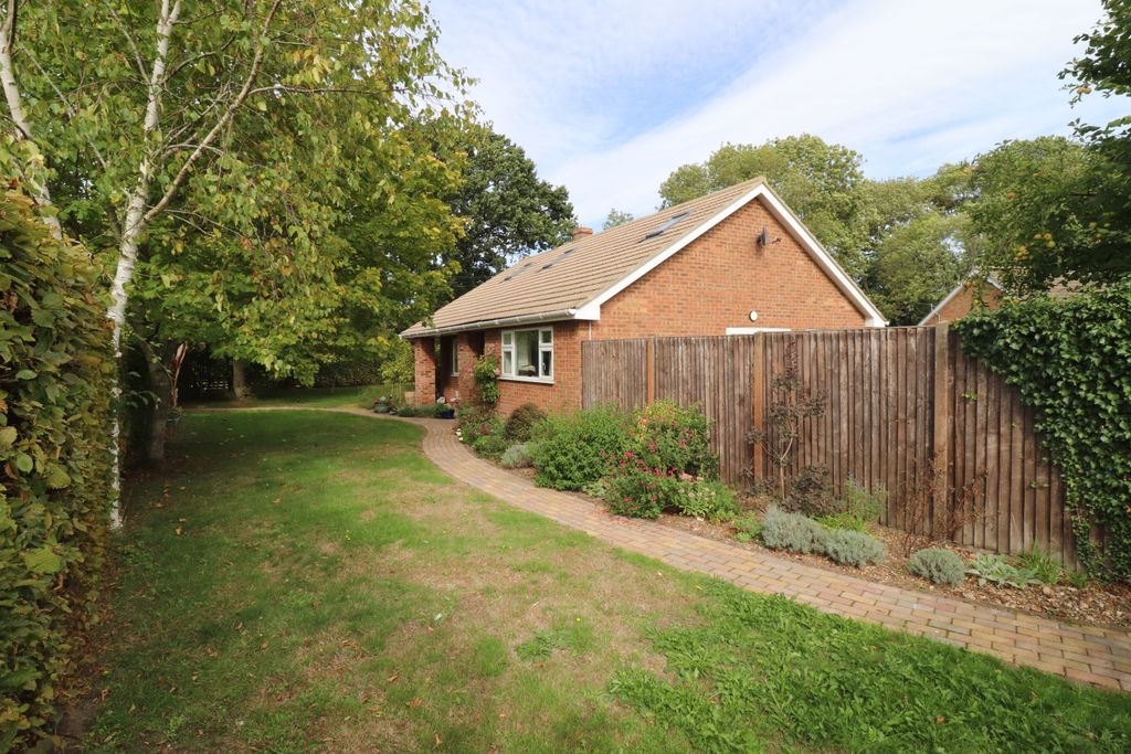 Property photo 1 of 21