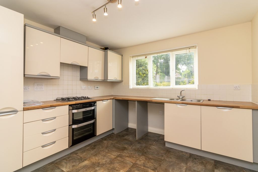Property photo 2 of 19 Img_4529
