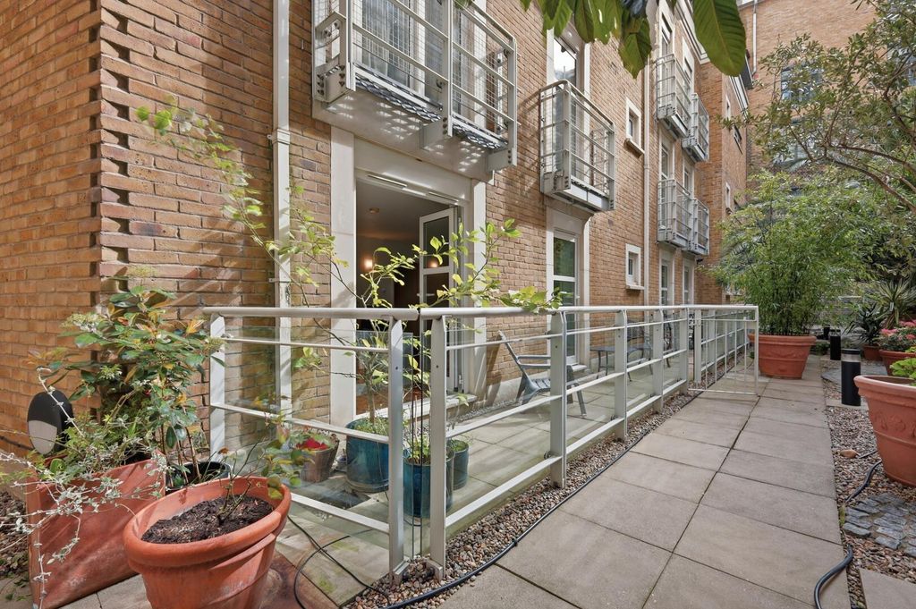 Property photo 3 of 20 38_037_Img_8711.Jpg