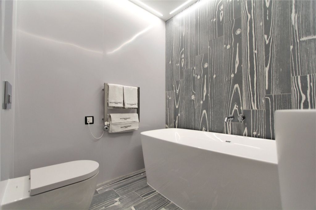 Property photo 2 of 7 Picture No. 07