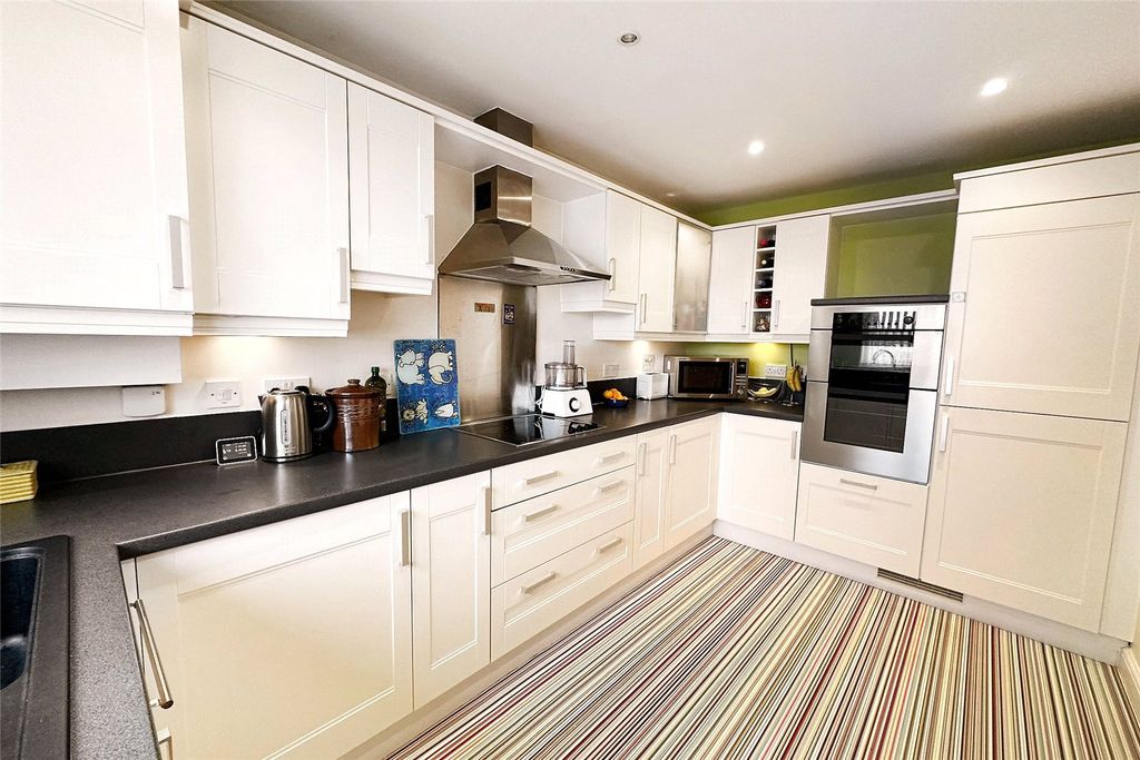 Property photo 3 of 15 Picture No. 22