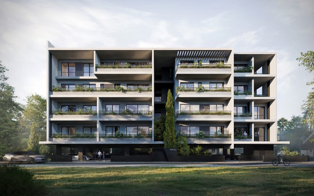 Property photo 2 of 21