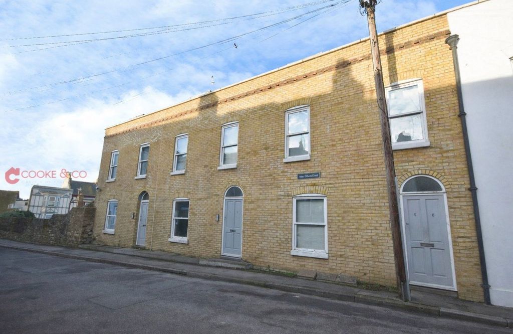 Property photo 1 of 5