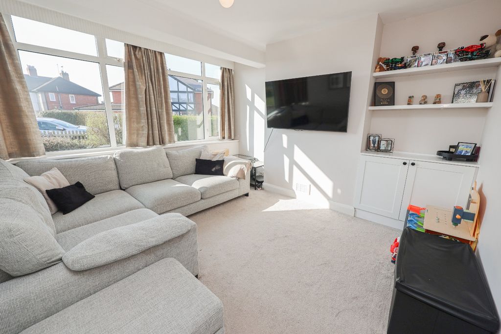 Property photo 3 of 23 4985724