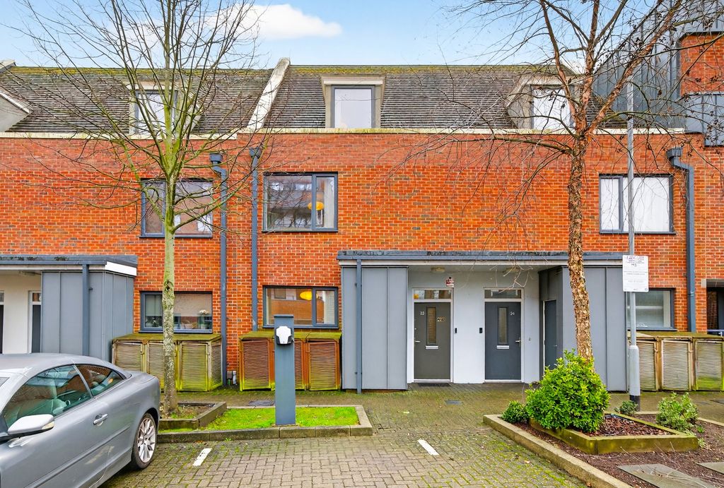 Property photo 1 of 21