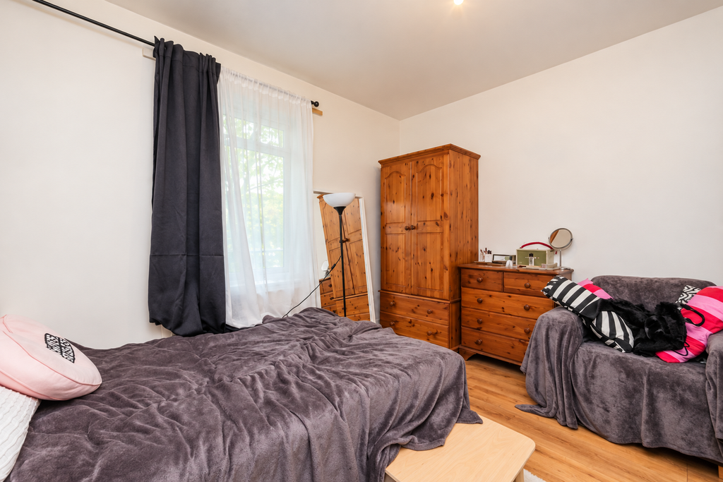 Property photo 3 of 11 New 5