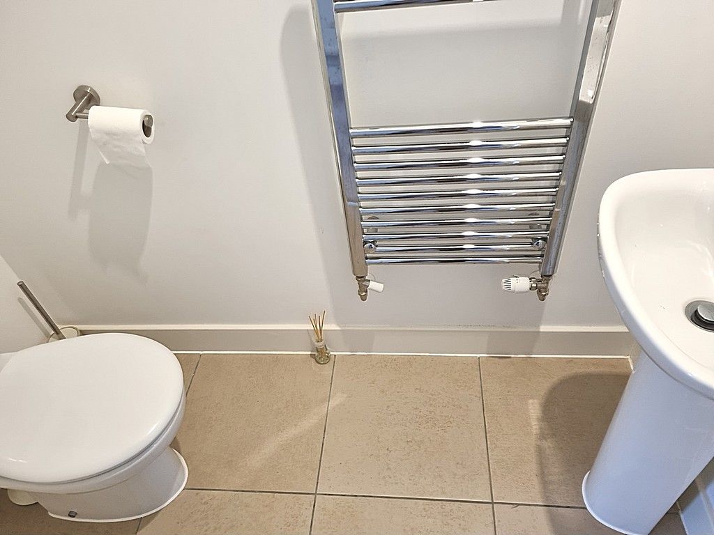Property photo 3 of 24 Guest Toilet
