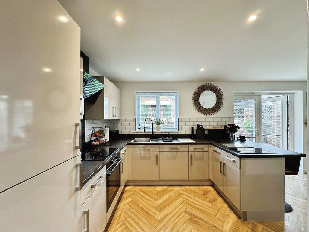 Property photo 2 of 20 Photo 15