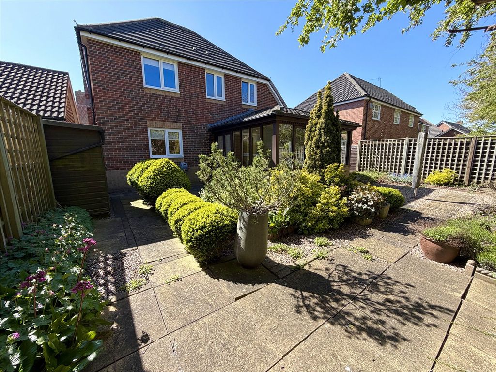 Property photo 2 of 25 Picture No. 48