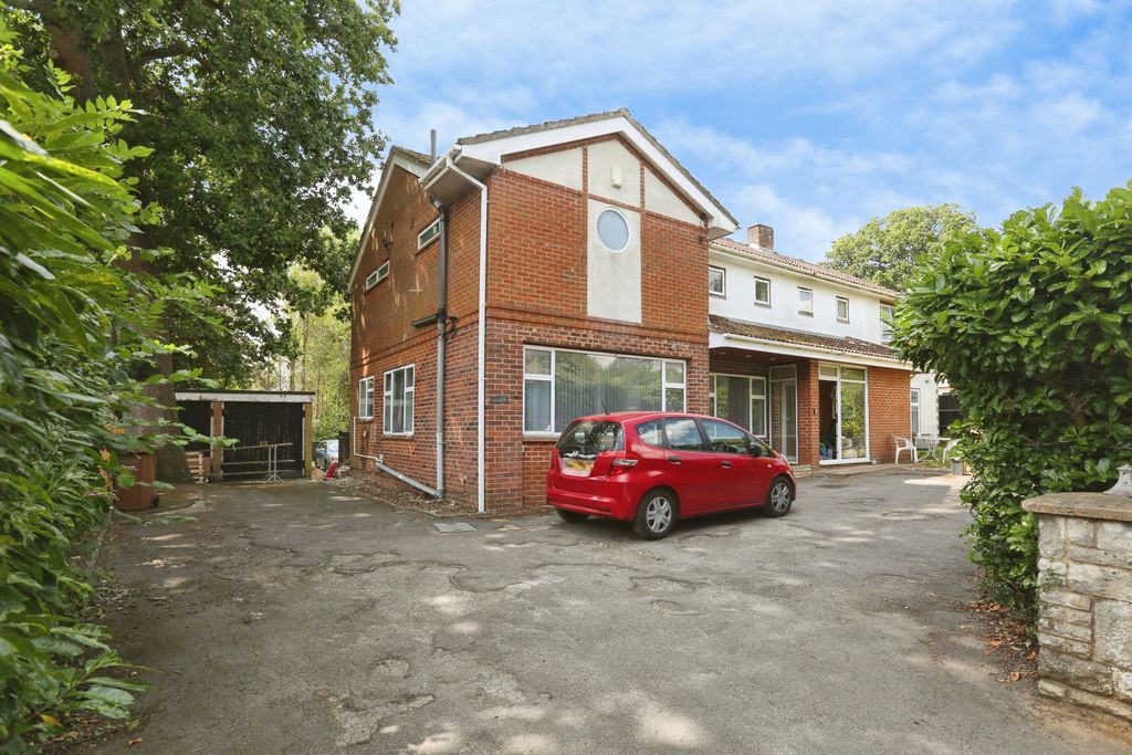 Property photo 1 of 34 Front