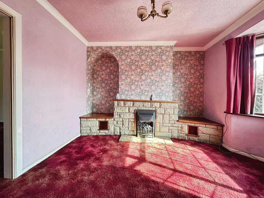 Property photo 3 of 34
