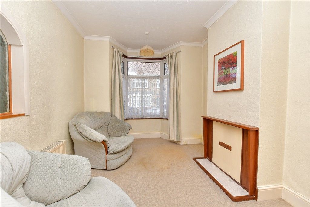 Property photo 2 of 10 Lounge