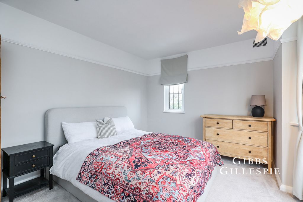 Property photo 3 of 14 Photo