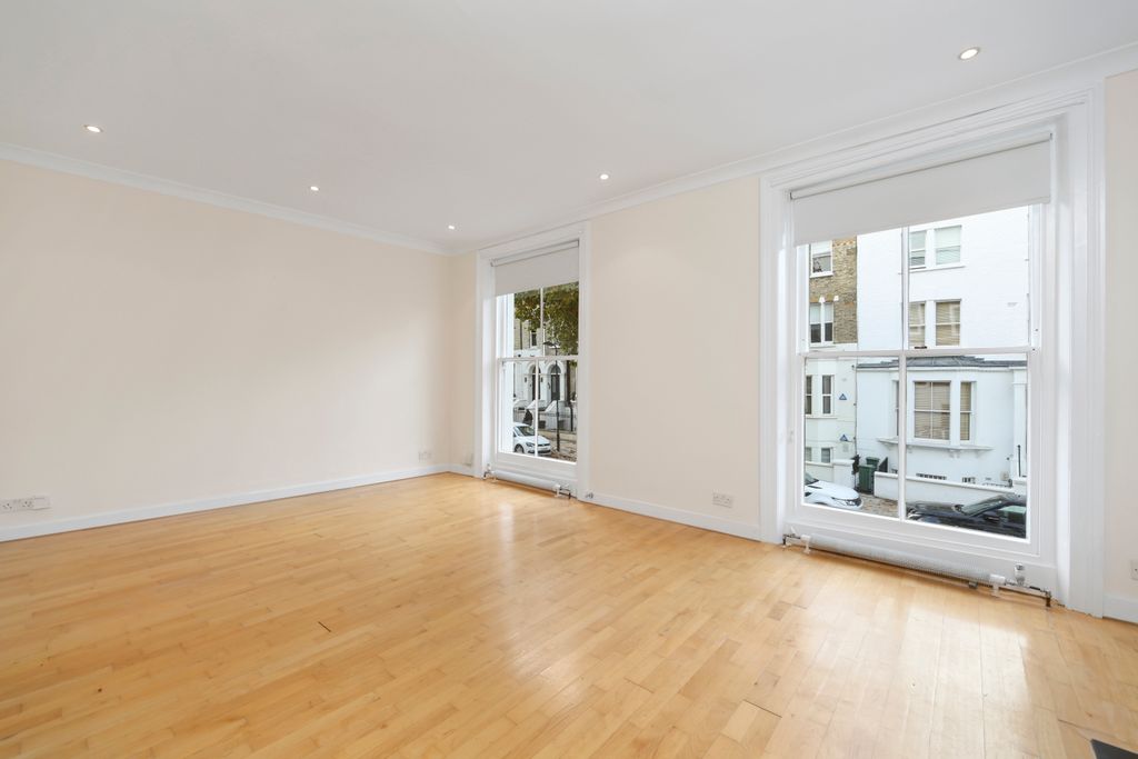 Property photo 1 of 8 Reception Roon.Jpg