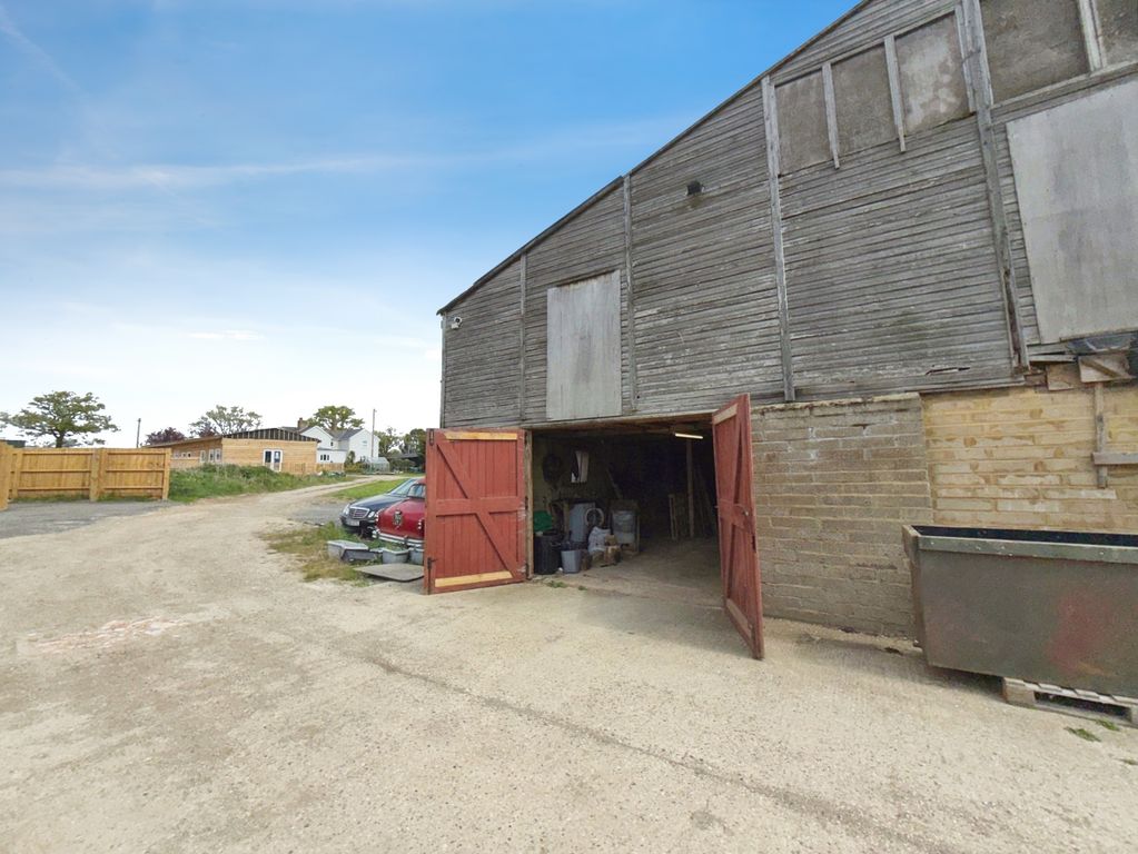 Property photo 2 of 12