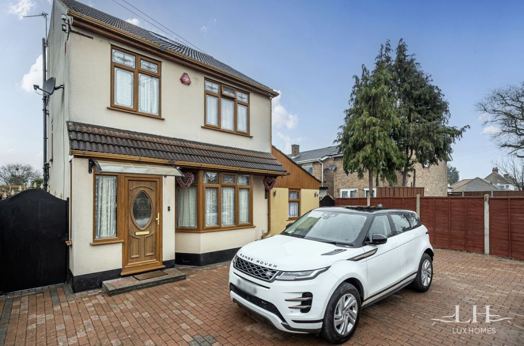 Property photo 1 of 24