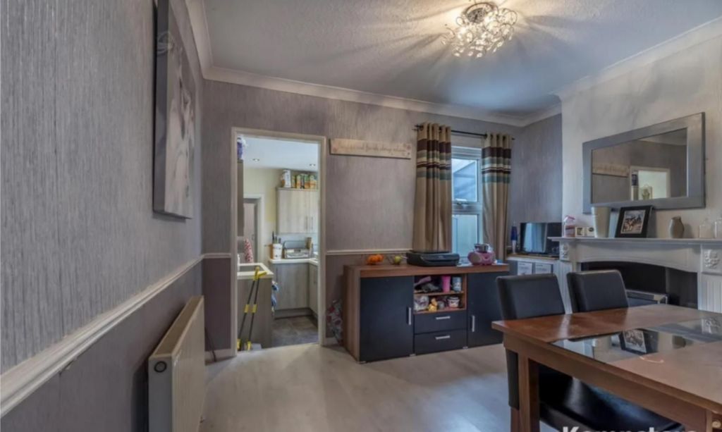 Property photo 3 of 9