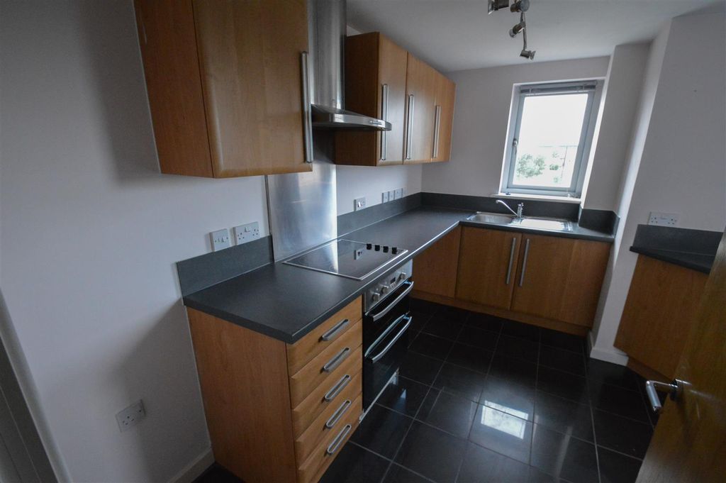 Property photo 3 of 9