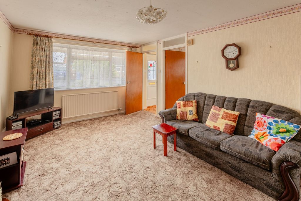 Property photo 2 of 12