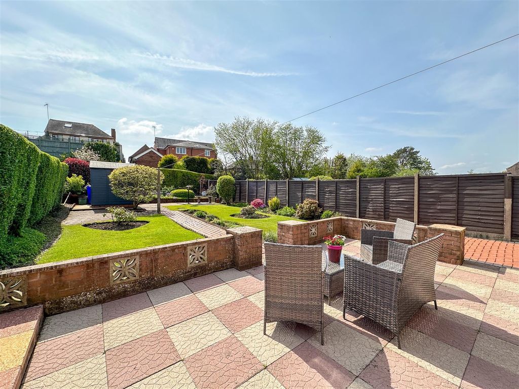 Property photo 2 of 15
