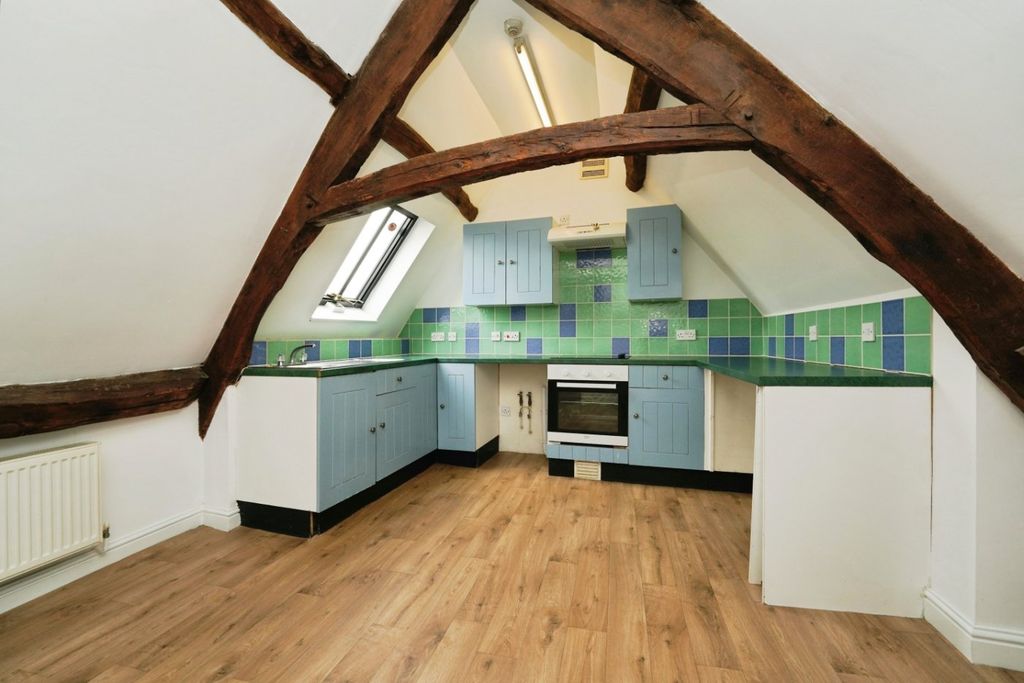 Property photo 2 of 14 Picture No. 11