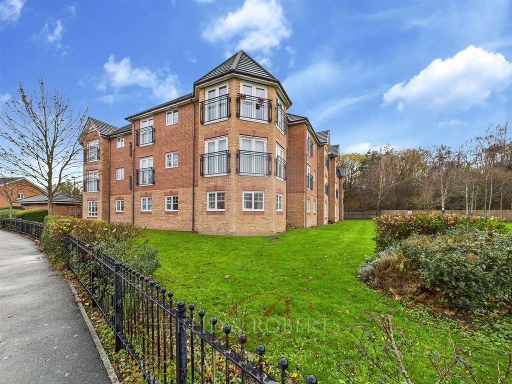 Property photo 1 of 14 Lamberton Drive.Jpg