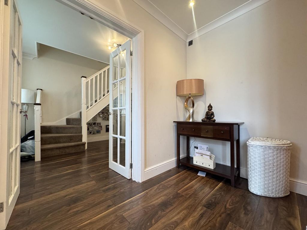 Additional image 18 of 3 bed semi-detached house for saleGordon Road, Grays RM16