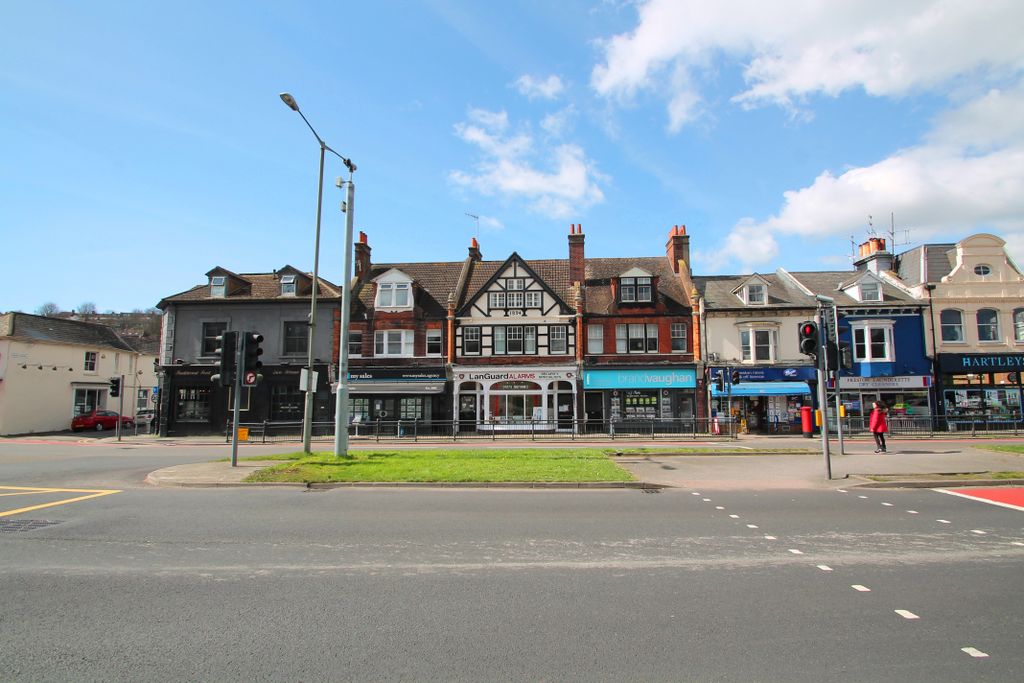 Property photo 1 of 5