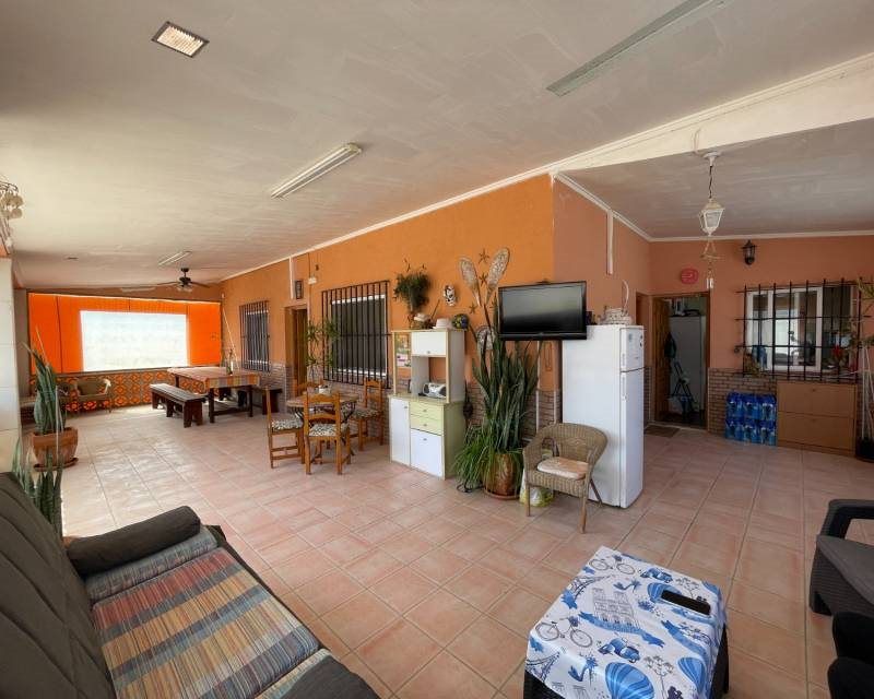 Property photo 2 of 50