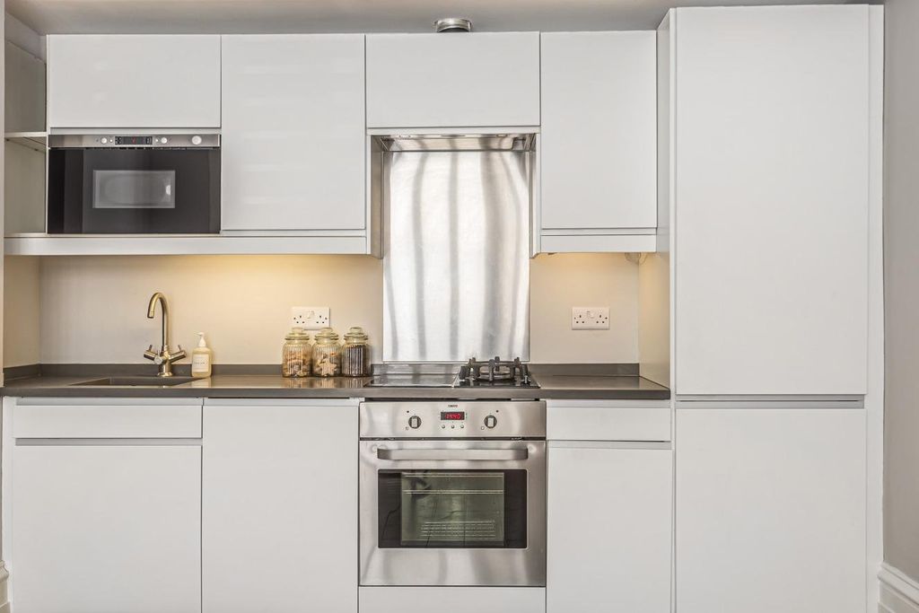 Property photo 3 of 16 Picture No. 09