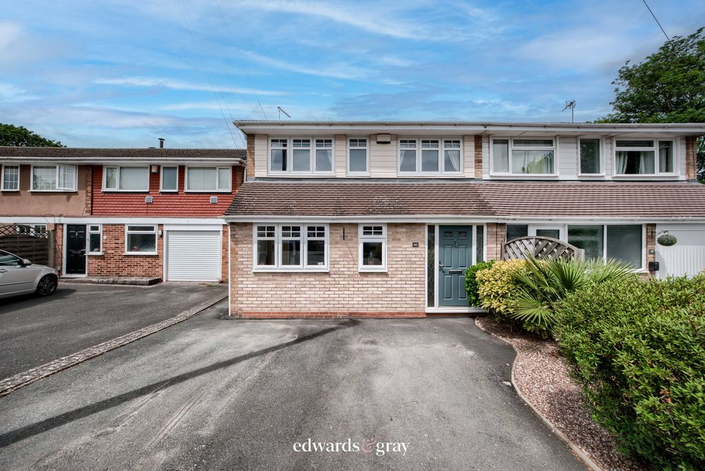 Property photo 1 of 28