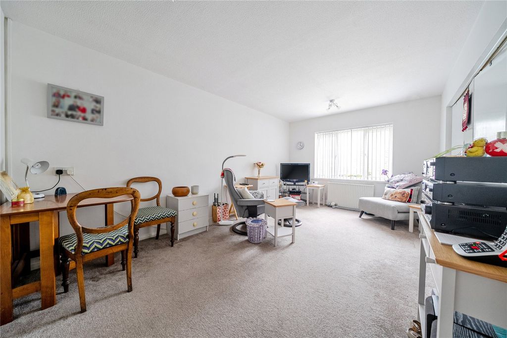Property photo 2 of 16 Picture No. 08