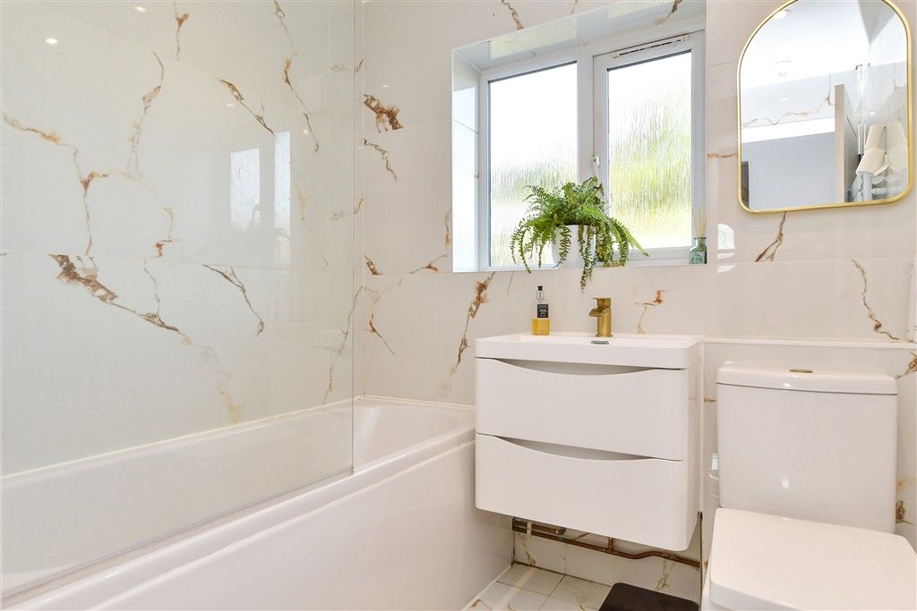 Additional image 11 of 4 bed chalet for saleVictoria Avenue, Peacehaven, East Sussex BN10