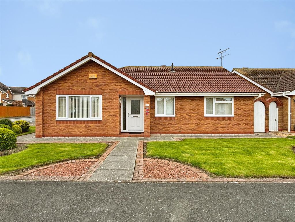 Property photo 1 of 24 Front Aspect.Jpg