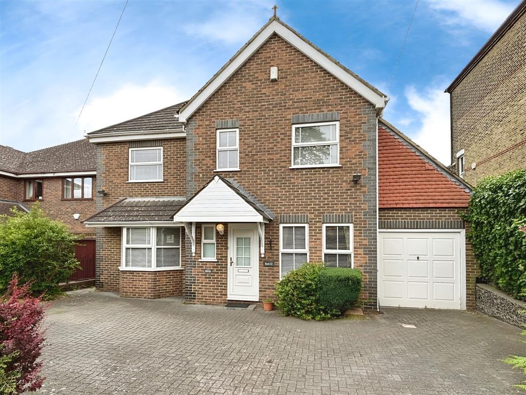 Property photo 1 of 31 Maidstone Road