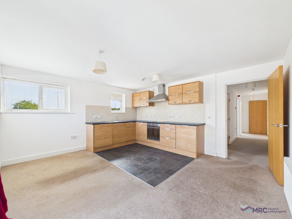 Property photo 1 of 9 2 Bedroom Apartment For Sale