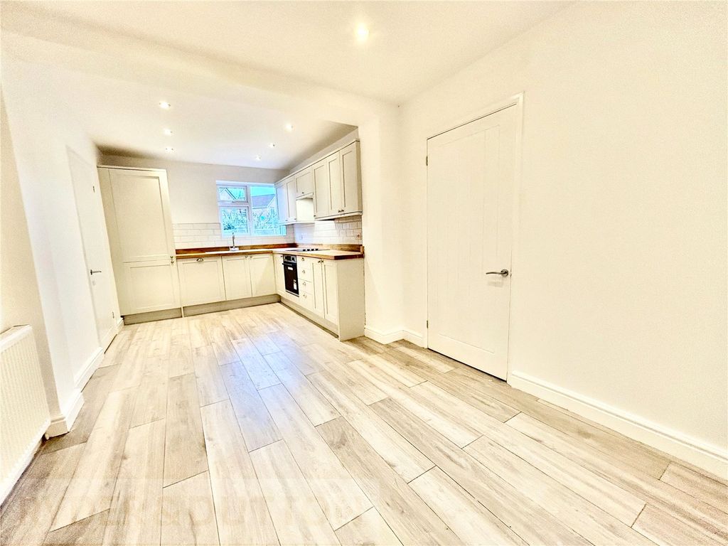 Property photo 2 of 18 Kitchen/Diner