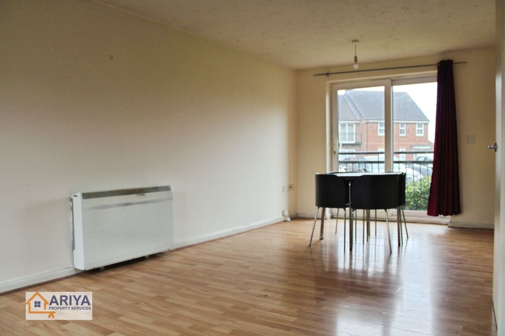 Property photo 2 of 13