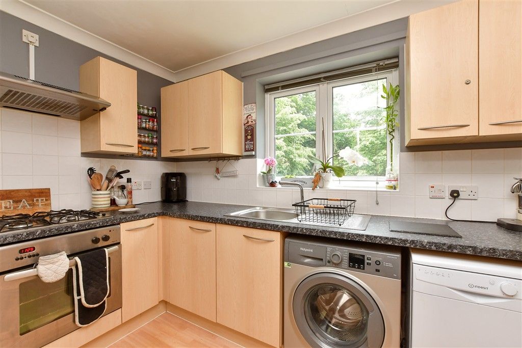 Property photo 3 of 8 Lounge/Diner