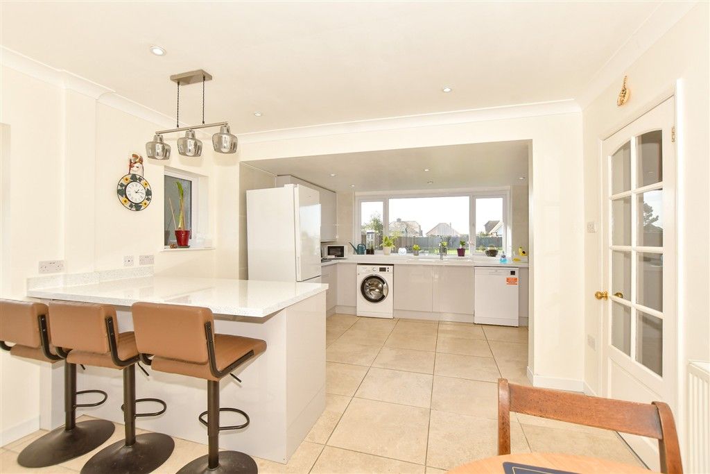 Property photo 1 of 17 Kitchen/Diner