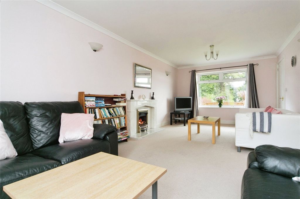 Property photo 3 of 32 Picture No. 08