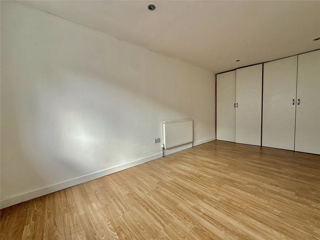 Property photo 1 of 7 Picture No. 01