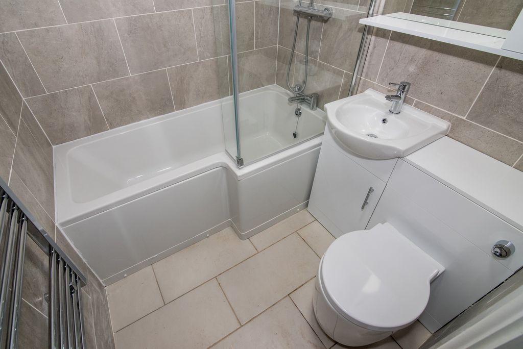 Property photo 2 of 4