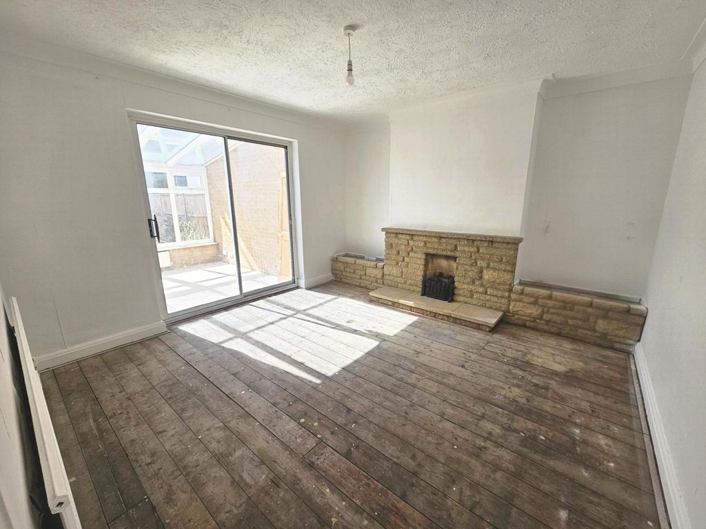 Property photo 3 of 21 Photo 5