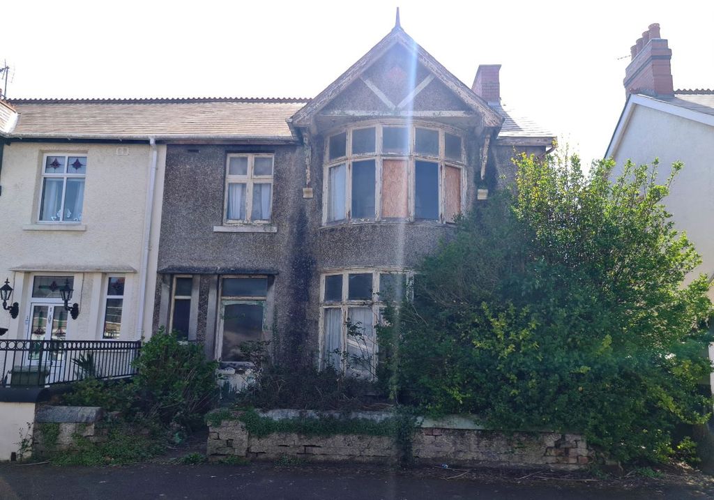 Property photo 1 of 2