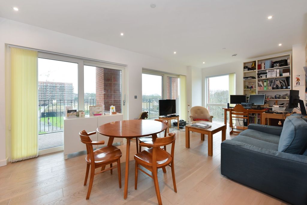 Property photo 1 of 6