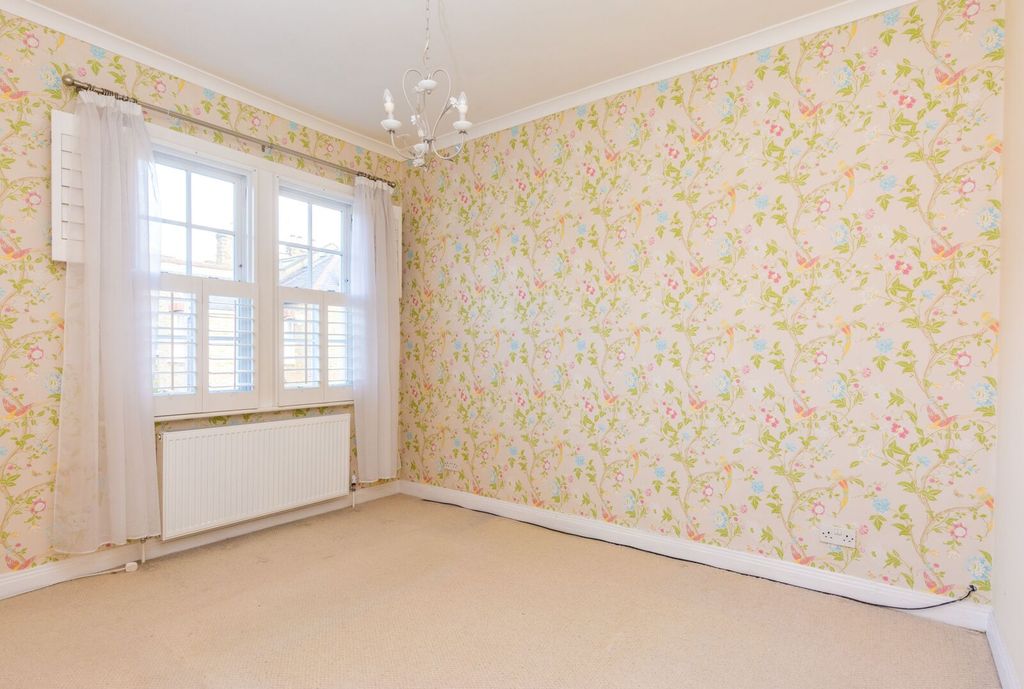 Property photo 2 of 4