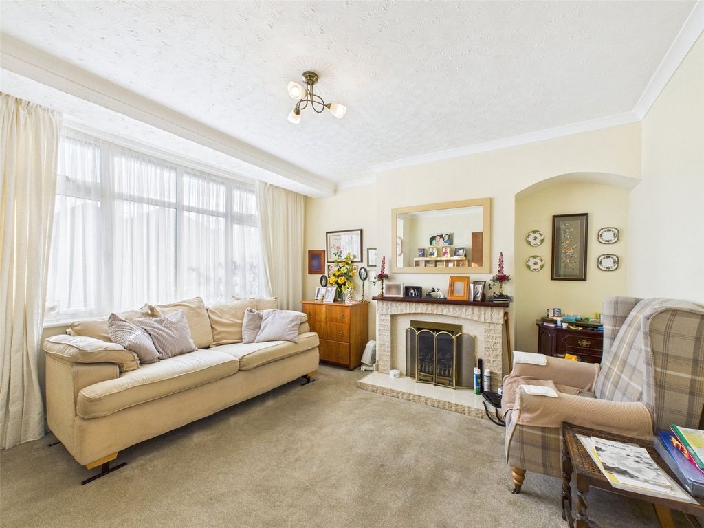 Property photo 2 of 13 Picture No. 28