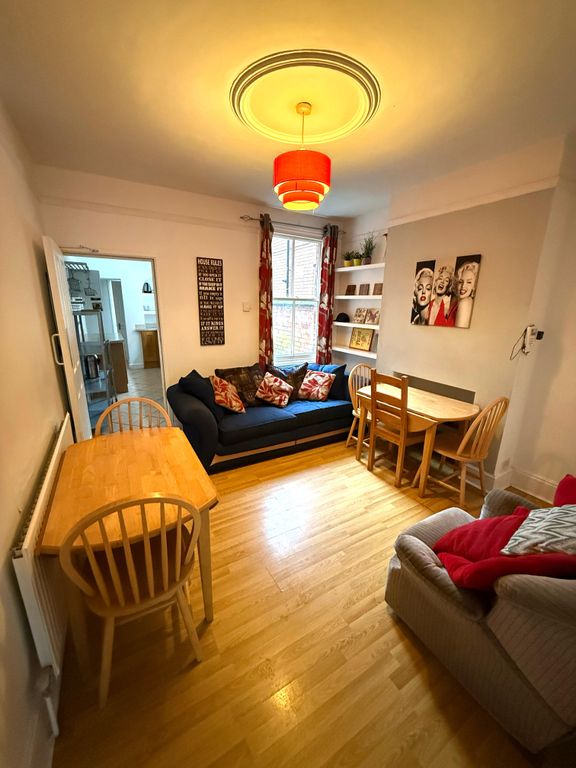 Property photo 2 of 6